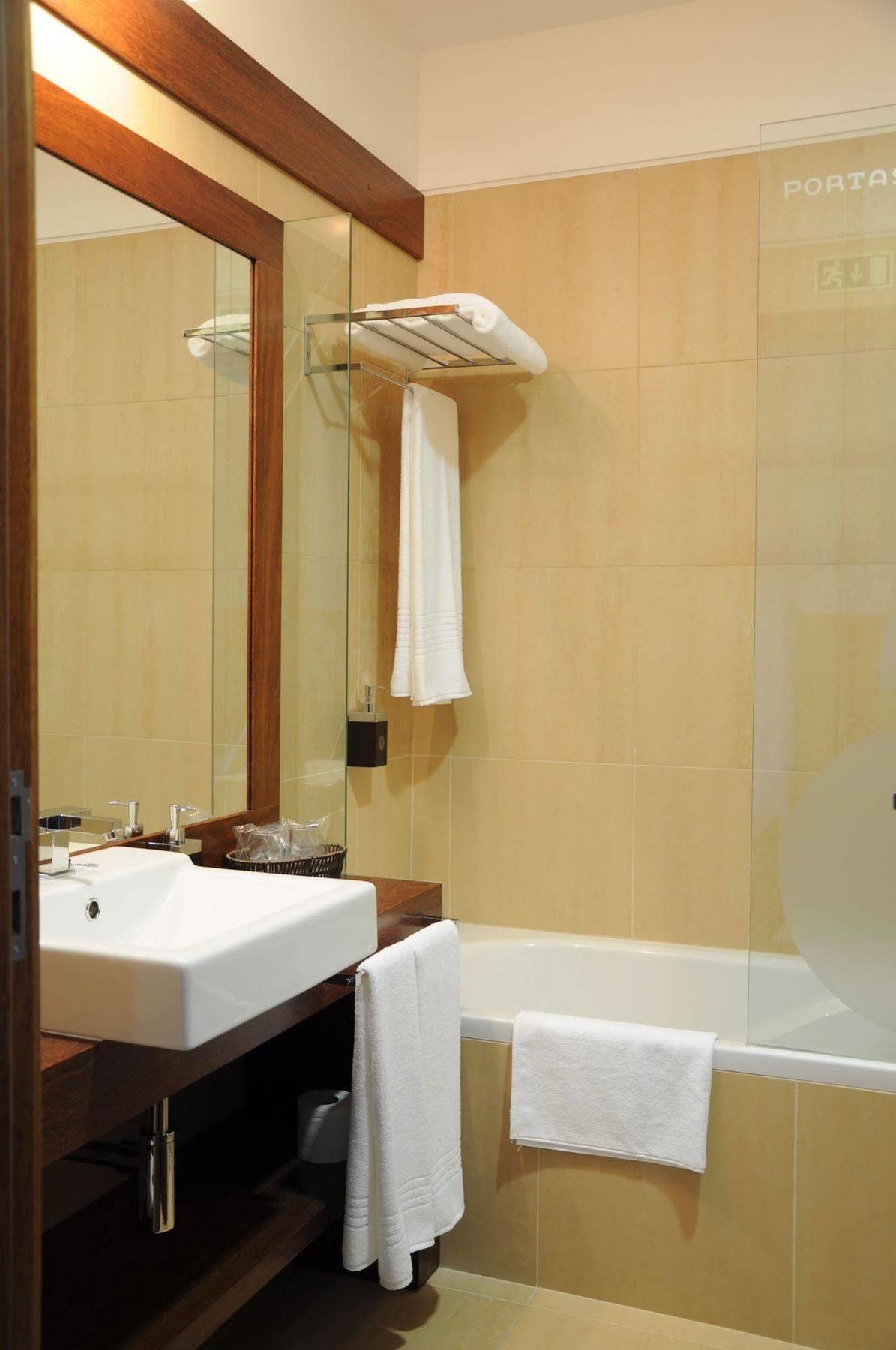 Hotel Portas De Santa Rita Ermesinde Eksteriør billede